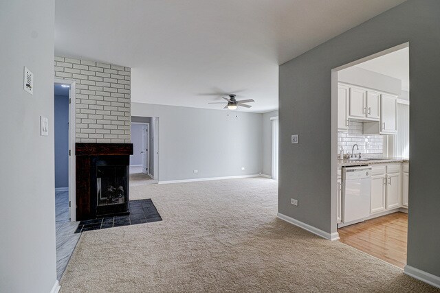 Foto del edificio - 7010 Barrington Ct