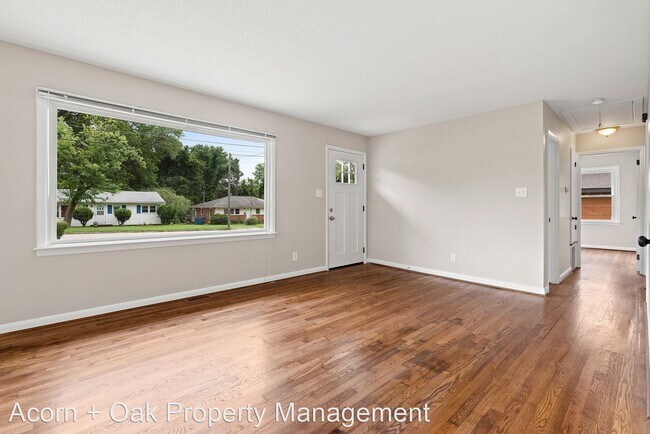 Building Photo - 3 br, 1 bath House - 2027 Walnut Street