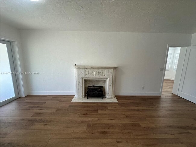 Foto del edificio - 4315 SW 9th Terrace