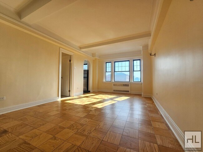Building Photo - Studio with Hudson River Views | 12th Floo...
