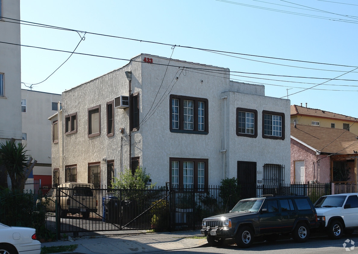 Primary Photo - 433 N Normandie Ave