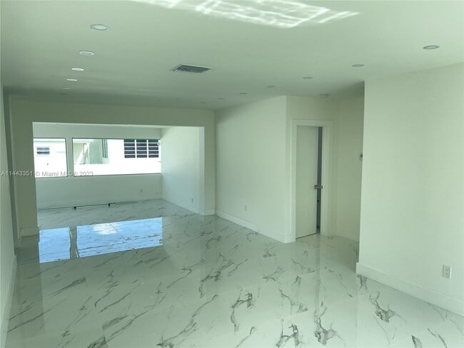 Building Photo - 2101 SW 82nd Pl
