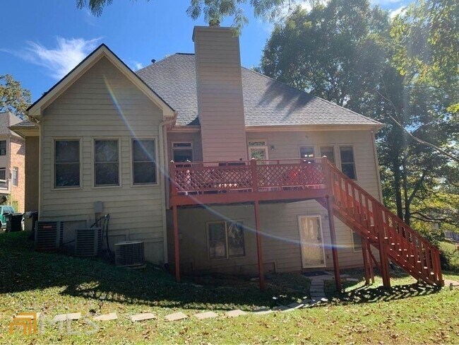 Foto del edificio - 695 Wilson Mill Rd SW