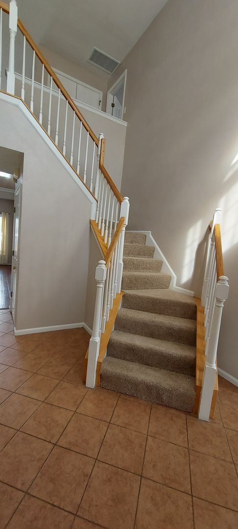 Foto del edificio - Beautiful home in GREAT location