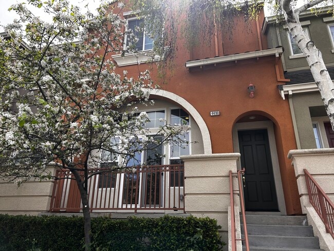 Building Photo - Lick Mill