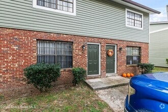 Building Photo - 4438 Dorothy Dr
