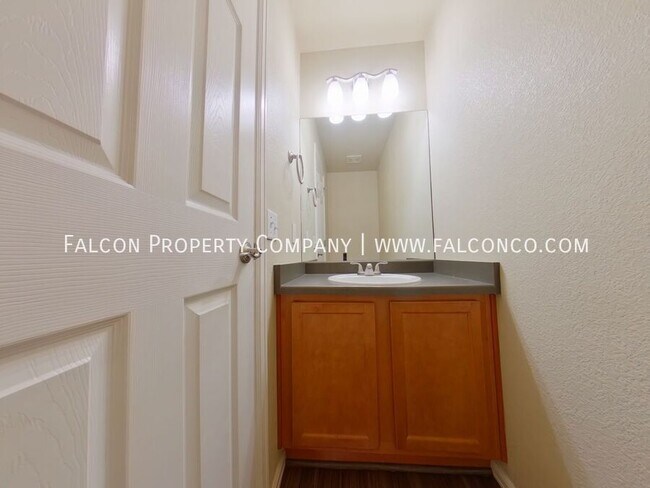 Foto del edificio - 6224 Saddlebred Way