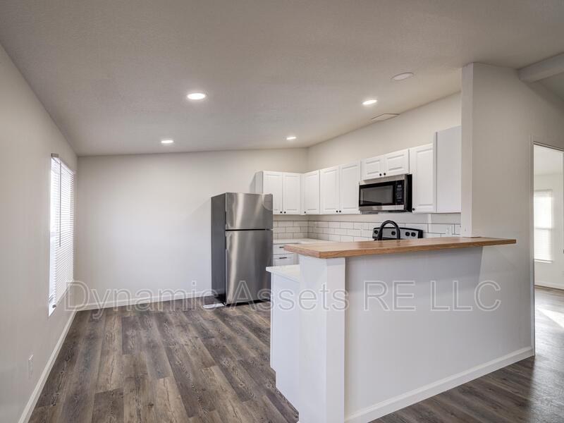 Foto principal - 403 N Walnut St