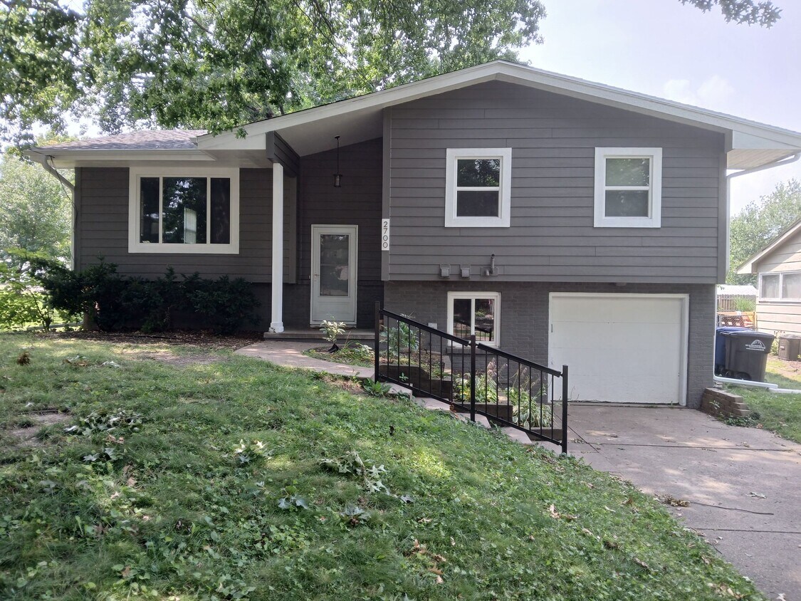 Front Exterior - 2700 64th St