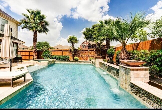 Foto del edificio - 2107 Pitching Wedge Ct