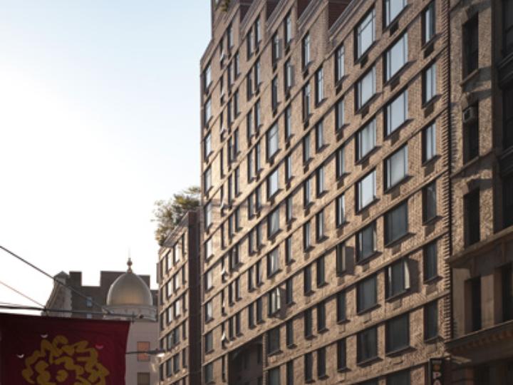 Building Photo - 122 W 21st St