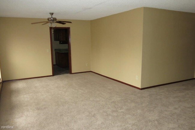 Foto del edificio - 3 br, 2 bath House - 8220 NW 112th Terrace
