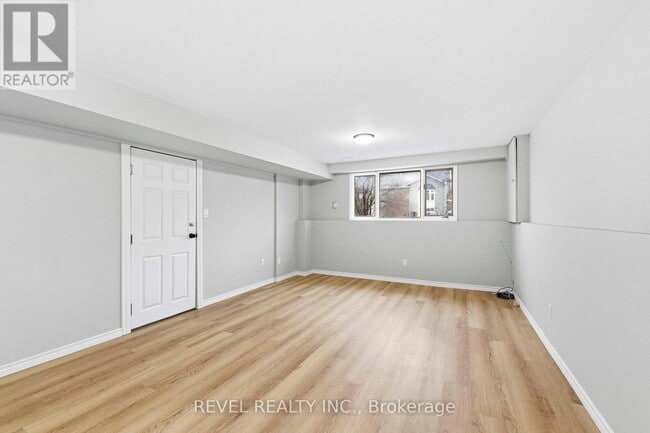 Building Photo - 1036 Attersley Dr