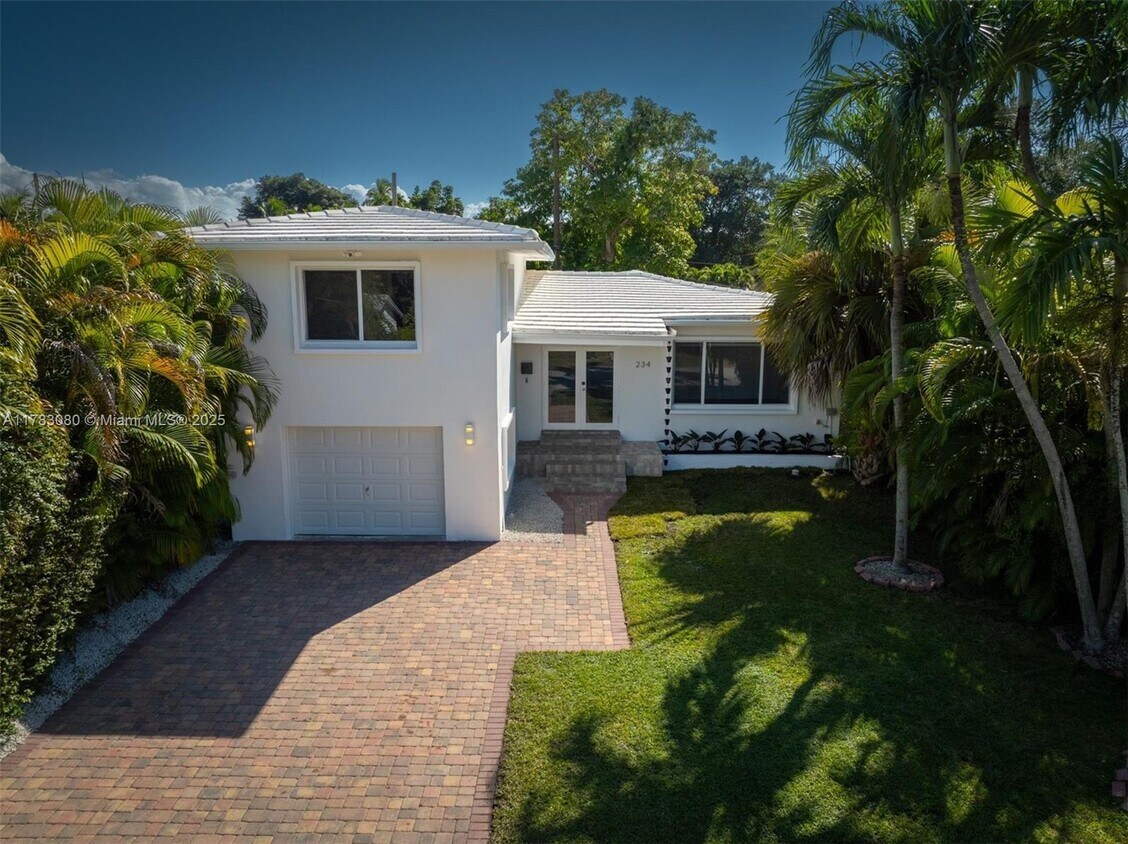 Primary Photo - 234 Washington Dr