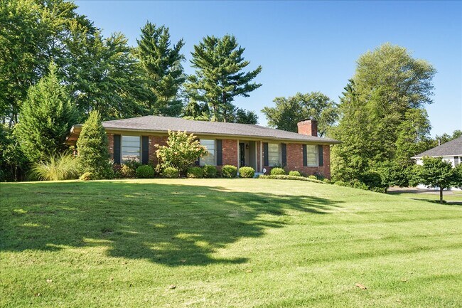 Foto del edificio - 6309 Regal Rd