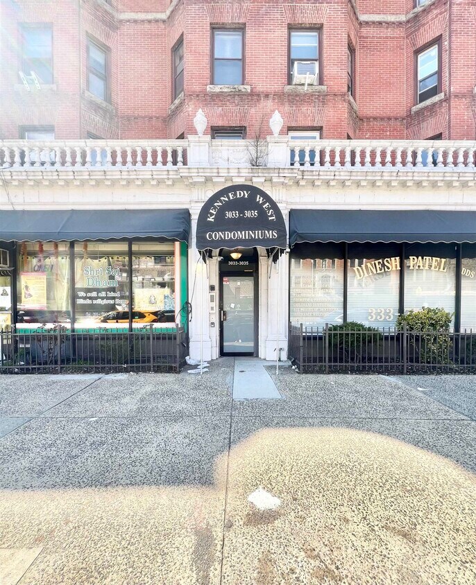 Foto principal - 3033 John F. Kennedy Blvd
