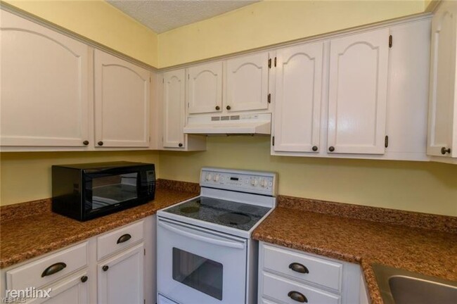 Foto del edificio - 4454 Sandelwood Blvd