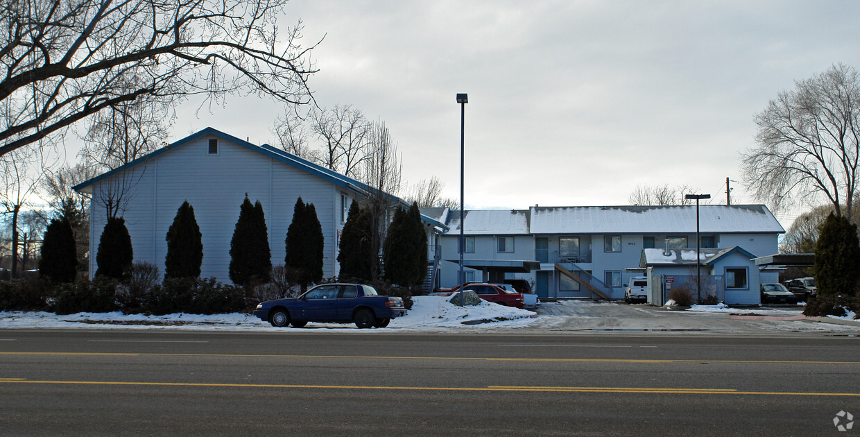 Building Photo - Quail Glen Apartments