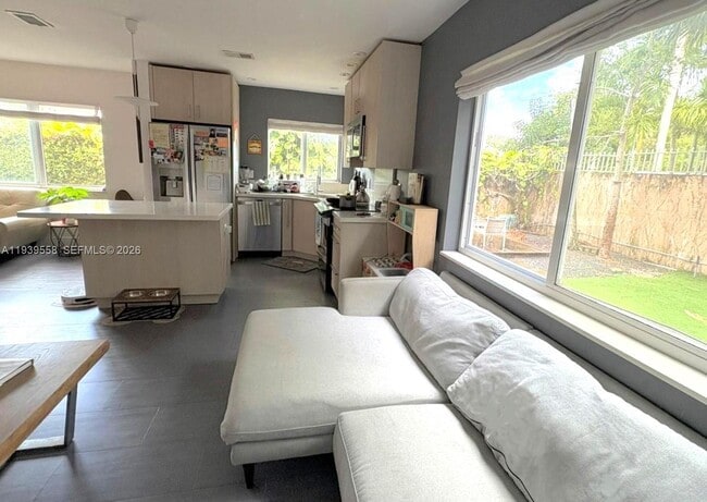 Foto del edificio - 13881 NE 2nd Ct