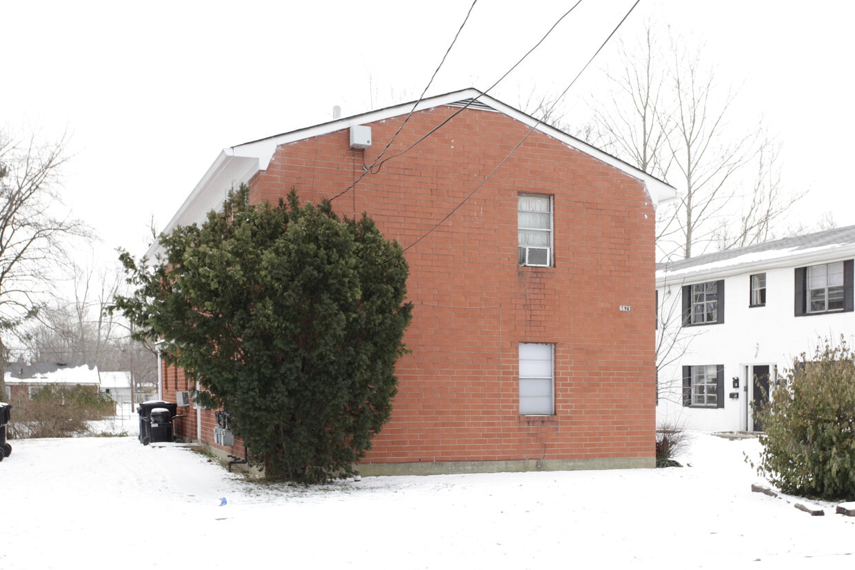 Building Photo - 6621 Strawberry Ln