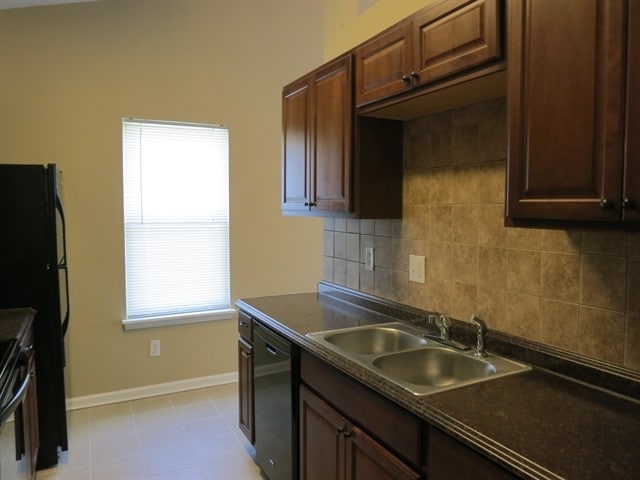 Foto del edificio - 7817 Marquis Ln