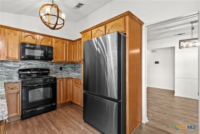 Foto del edificio - 4802 Canyon Cir