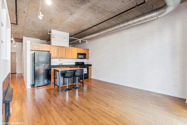 Foto del edificio - 849 N Franklin St