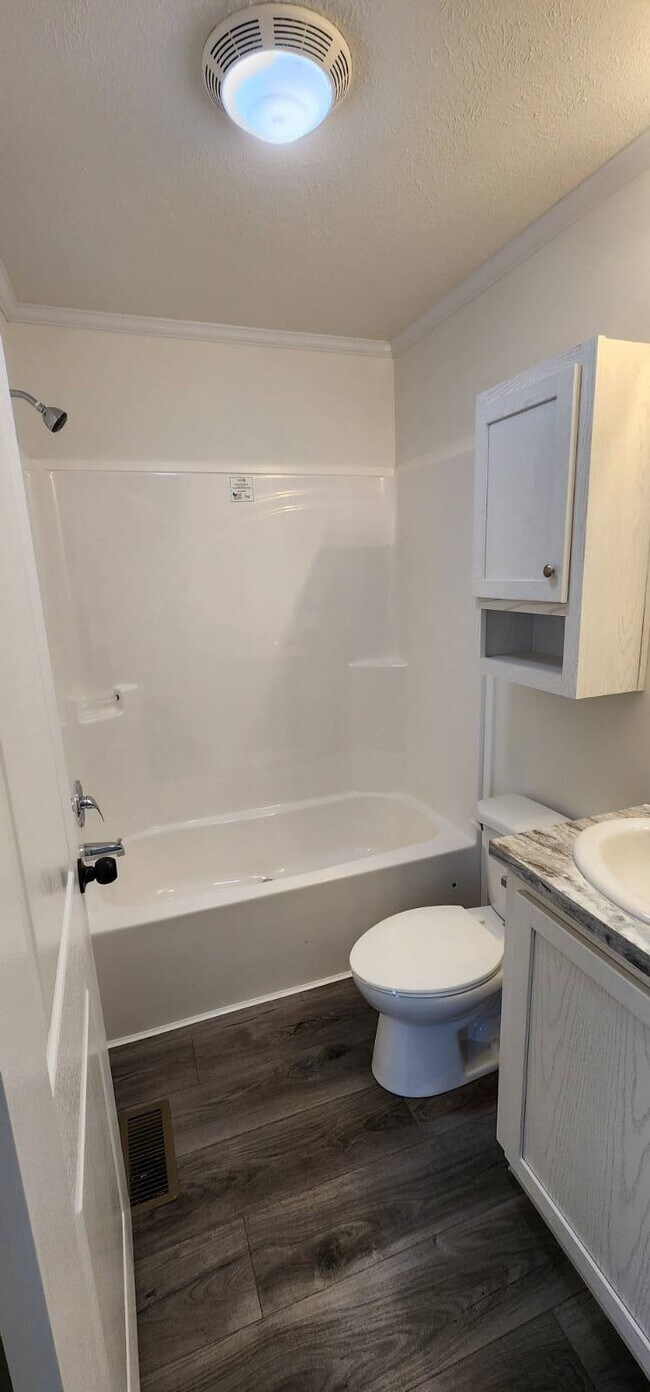 Foto del edificio - 10326 Old Leo Rd