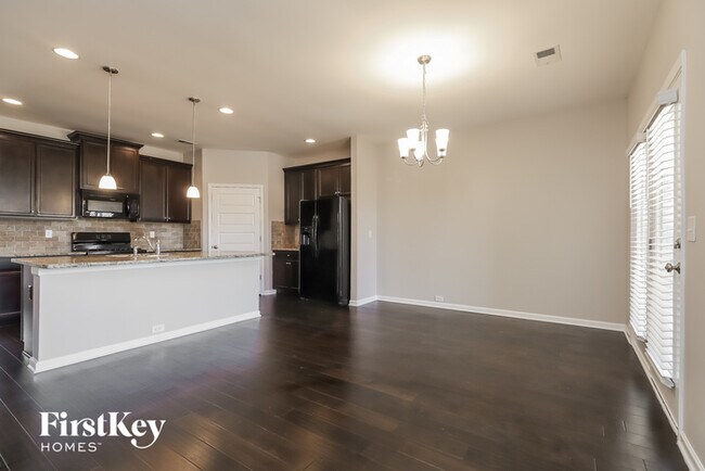 Foto del edificio - 526 Carleton Pl