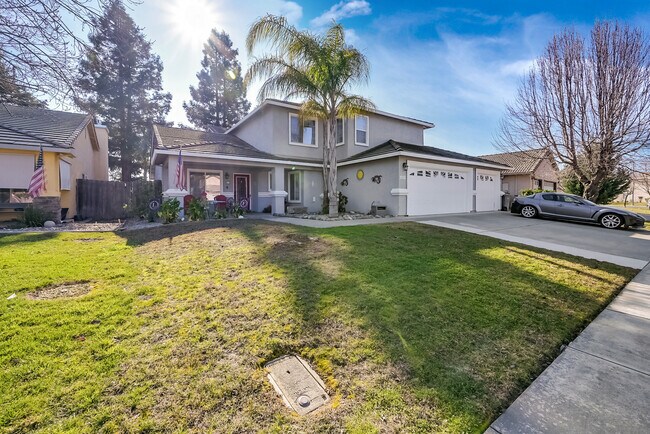 Building Photo - 2052 Gold River Dr
