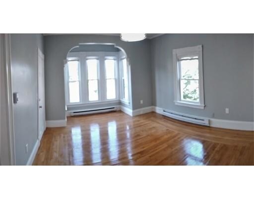 Primary Photo - 178 Torrey St
