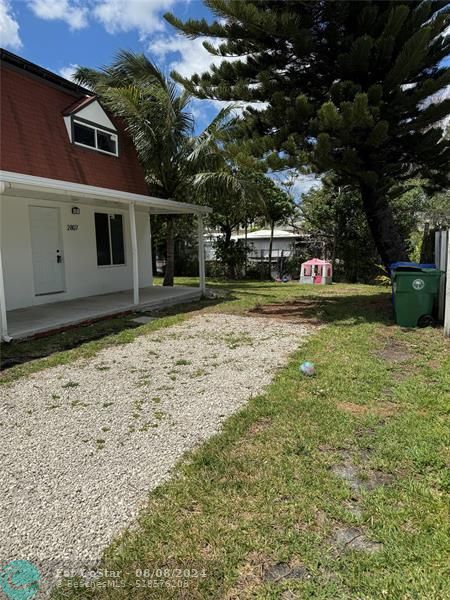 Foto del edificio - 2805 NW 11th St