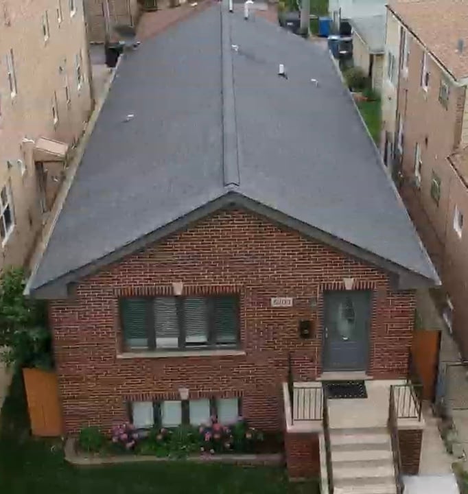 5203 W Roscoe St, Chicago, IL 60641 House Rental in Chicago, IL