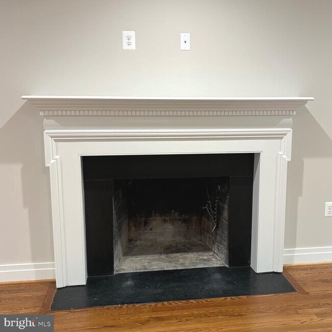 Foto del edificio - 4633 Rockwood Pkwy NW
