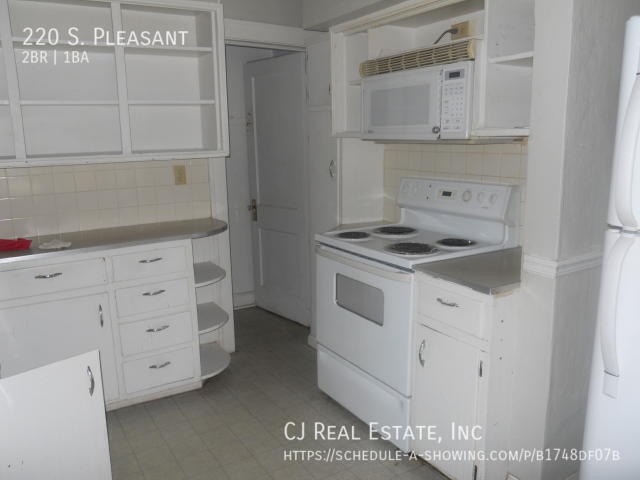 Primary Photo - 220 S. Pleasant-