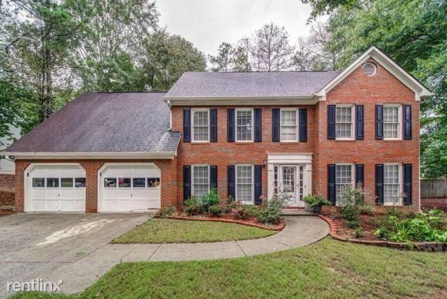 Primary Photo - 4 br, 2 bath House - 174 Threechop Drive NW