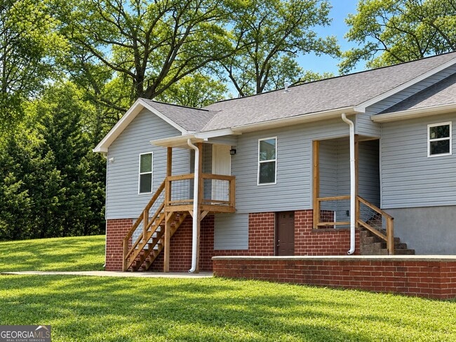 Building Photo - 6250 West Ave