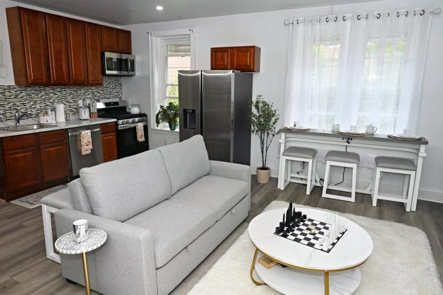 Foto principal - 2 bedroom in BROOKLYN NY 11208