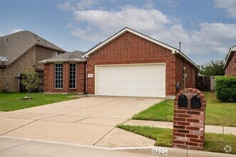 Building Photo - 9125 Vineyard Ln
