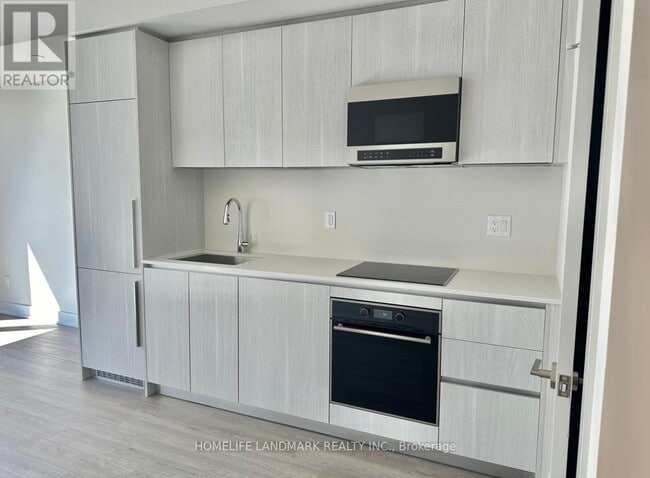 Building Photo - 8 Cumberland St