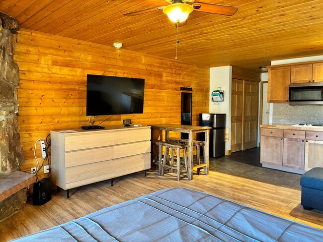 Building Photo - 62927 US-40