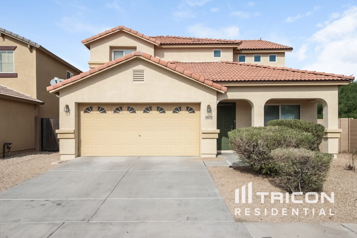 Primary Photo - 24172 W Desert Bloom St