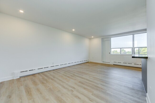 Photo du bâtiment - Beautiful 3-bedroom apartment for rent