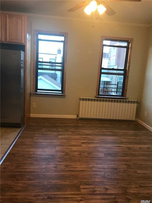 Building Photo - 79-29-7968 68th Rd