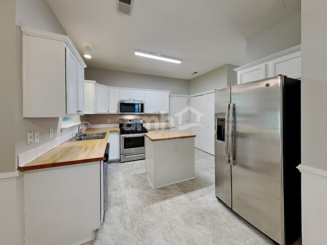 Foto del edificio - 3404 Passour Ridge Ln