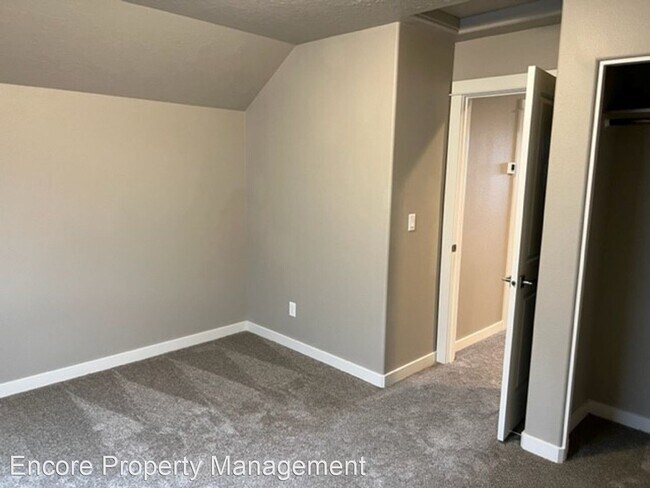 Building Photo - 4 br, 3 bath House - 3797 SW Newberry Ave