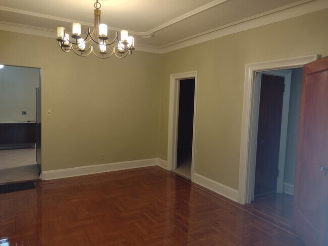 Building Photo - 160 W 31ST St
