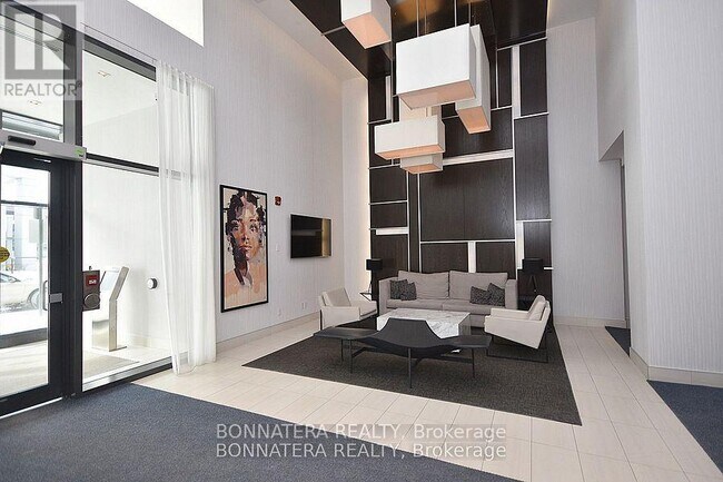 Photo du bâtiment - 326-4011-4011 Brickstone Mews
