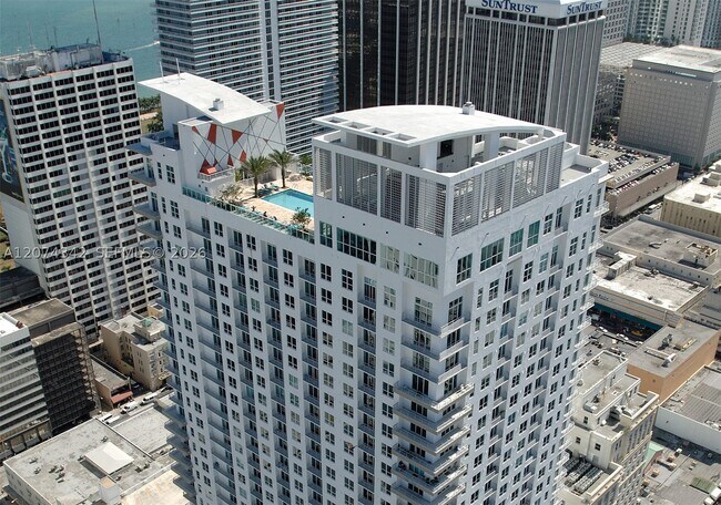 Foto del edificio - 133 NE 2nd St