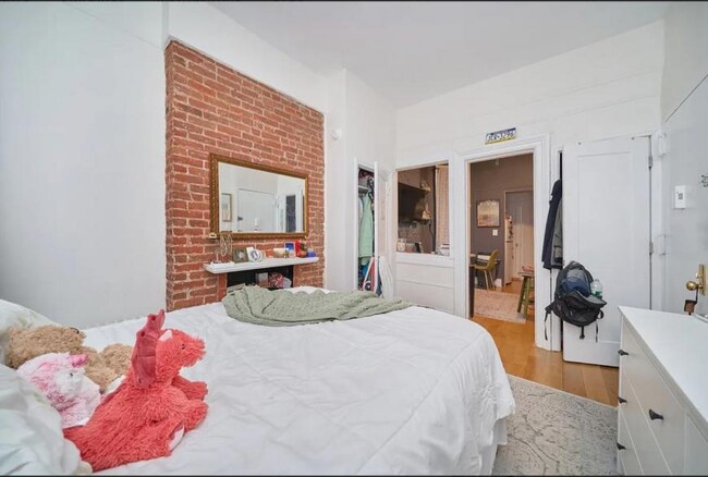 Building Photo - 1 bedroom in New York NY 10028